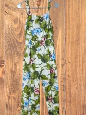 Tropical Print Sleeveless Jumpsuit in White and Green